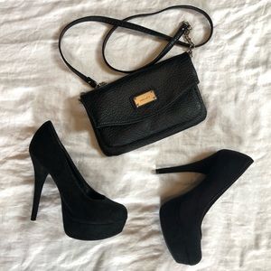 Black Nine West Chain Crossbody Bag/Clutch